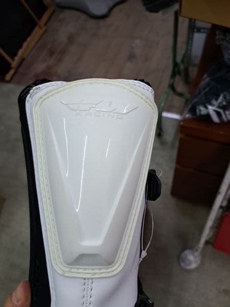 FLY MAVERIK Black, White